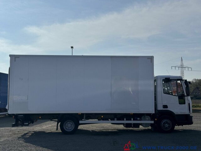 Iveco 75E22 Koffer LBW Palfinger Klima NUR 38.204 KM - الشاحنات الصغيرة صندوق مغلق: صور 4 Iveco 75E22 Koffer LBW Palfinger Klima NUR 38.204 KM - الشاحنات الصغيرة صندوق مغلق: صور 4