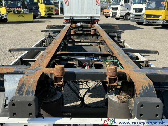 Krone AZ18 Box Carrier - Luft - BPW Achsen - شاحنات الحاويات / جسم علوي قابل للتغيير مقطورة: صور 3 Krone AZ18 Box Carrier - Luft - BPW Achsen - شاحنات الحاويات / جسم علوي قابل للتغيير مقطورة: صور 3