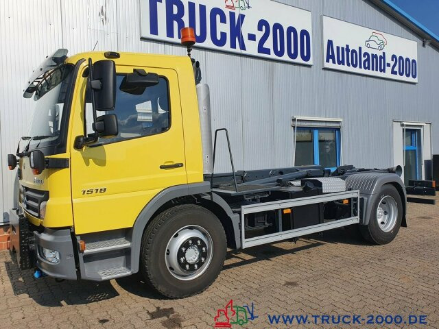 Mercedes-Benz 1518 Winterdienst - Streuer - Kehrmaschine 1.Hd - سياره كنس شوارع: صور 5 Mercedes-Benz 1518 Winterdienst - Streuer - Kehrmaschine 1.Hd - سياره كنس شوارع: صور 5