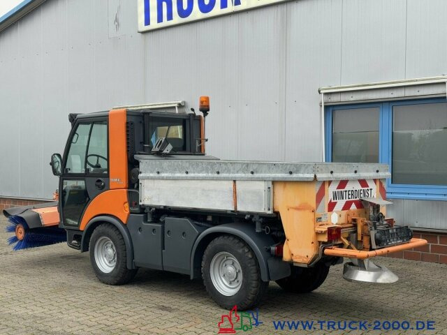 Multicar Tremo X56 Winterdienst Streuer + Besen NUR6689KM - سياره كنس شوارع: صور 4 Multicar Tremo X56 Winterdienst Streuer + Besen NUR6689KM - سياره كنس شوارع: صور 4