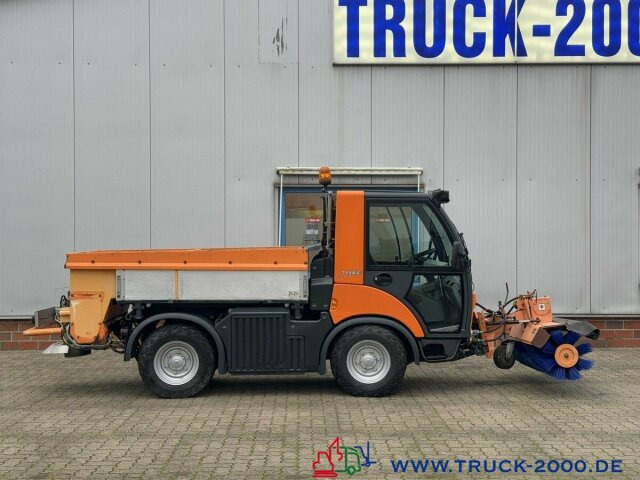 Multicar Tremo X56 Winterdienst Streuer + Besen NUR7536KM - سياره كنس شوارع: صور 4 Multicar Tremo X56 Winterdienst Streuer + Besen NUR7536KM - سياره كنس شوارع: صور 4