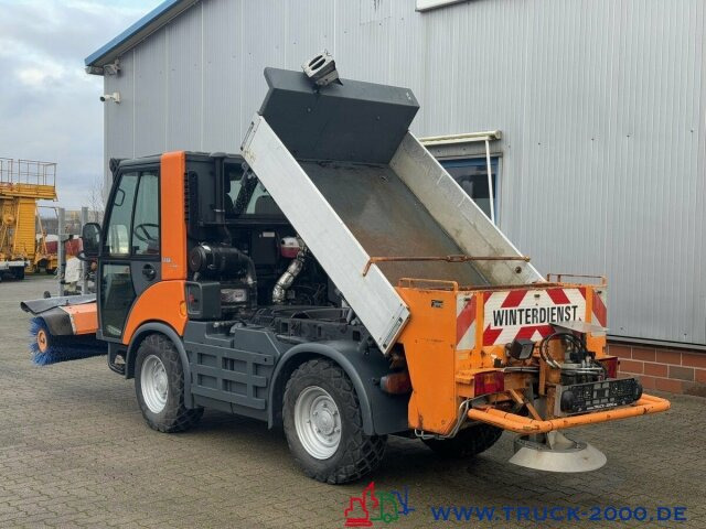 Multicar Tremo X56 Winterdienst Streuer + Besen NUR8568KM - سياره كنس شوارع: صور 3 Multicar Tremo X56 Winterdienst Streuer + Besen NUR8568KM - سياره كنس شوارع: صور 3
