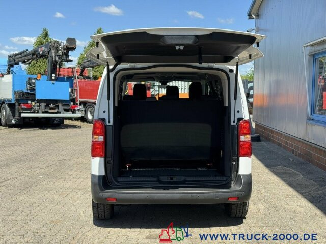 Opel Vivaro 9 Sitzer Klima vorne & hinten Navi + DAB - حافلة صغيرة, ميكروباص: صور 2 Opel Vivaro 9 Sitzer Klima vorne & hinten Navi + DAB - حافلة صغيرة, ميكروباص: صور 2