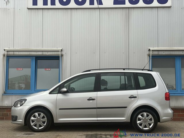 Volkswagen Touran 1.6 TDI BMT Trendline Styling/Sitzhzg./BC - سيارة: صور 1 Volkswagen Touran 1.6 TDI BMT Trendline Styling/Sitzhzg./BC - سيارة: صور 1