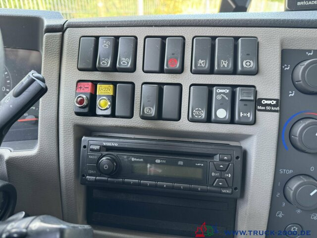 Volvo FL16 250 Tiefkühler MOTORSCHADEN / ENGINE BROKEN - مبردة شاحنة: صور 4 Volvo FL16 250 Tiefkühler MOTORSCHADEN / ENGINE BROKEN - مبردة شاحنة: صور 4