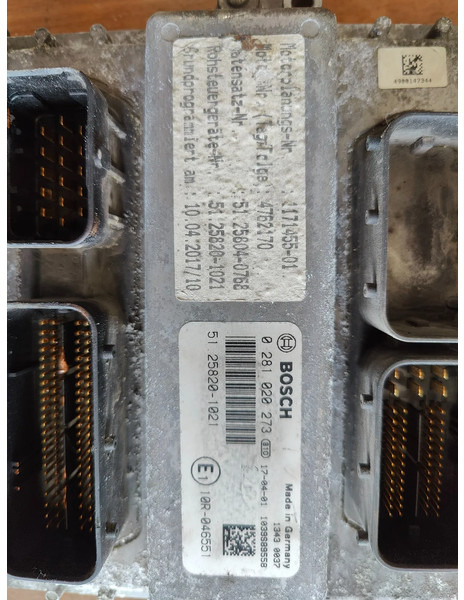 MAN D2676LF53 TGS 26.420 Euro6 - المحرك و قطع الغيار: صور 2 MAN D2676LF53 TGS 26.420 Euro6 - المحرك و قطع الغيار: صور 2