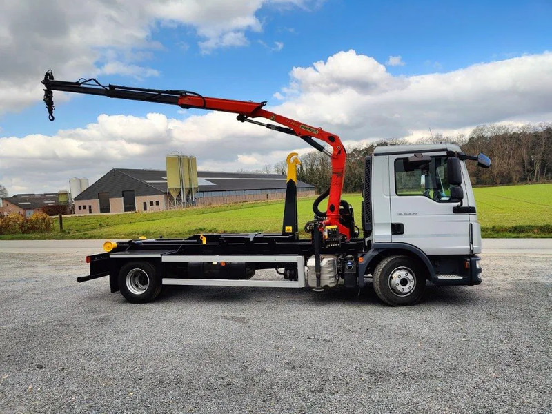 MAN TGL 12.250 Containersysteem Jimeca met kraan Palfinger PK4501 - شاحنة ذات الخطاف, شاحنة كرين: صور 4 MAN TGL 12.250 Containersysteem Jimeca met kraan Palfinger PK4501 - شاحنة ذات الخطاف, شاحنة كرين: صور 4