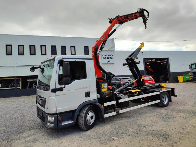 MAN TGL 12.250 Containersysteem Jimeca met kraan Palfinger PK4501 - شاحنة ذات الخطاف, شاحنة كرين: صور 1 MAN TGL 12.250 Containersysteem Jimeca met kraan Palfinger PK4501 - شاحنة ذات الخطاف, شاحنة كرين: صور 1