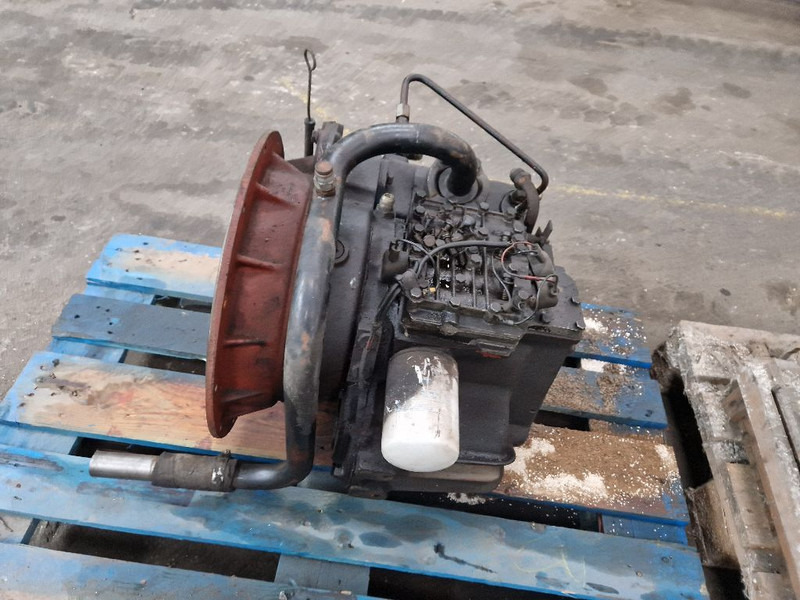 Ford 2722E - علبة التروس: صور 1 Ford 2722E - علبة التروس: صور 1