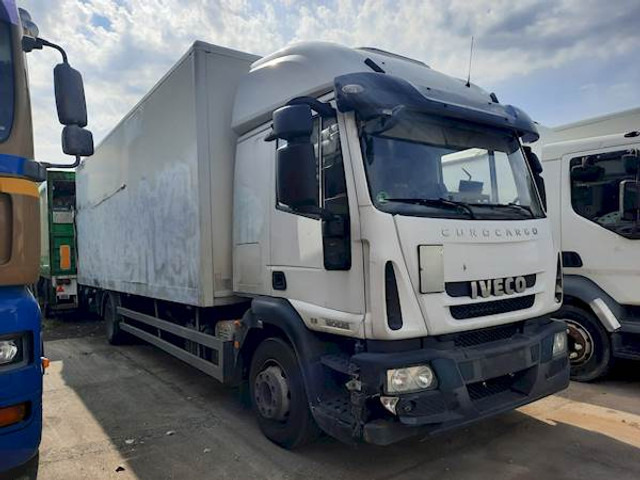 Iveco 120E25 EUROCARGO - بصندوق مغلق شاحنة: صور 2 Iveco 120E25 EUROCARGO - بصندوق مغلق شاحنة: صور 2