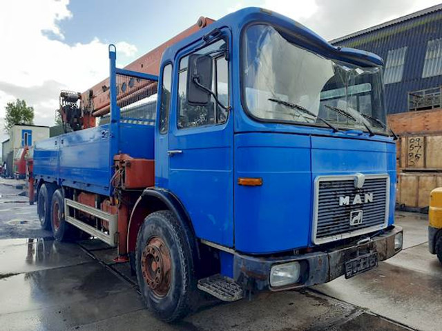 MAN 26.280 DF 6X4 PALFINGER CRANE - شاحنات مسطحة: صور 2 MAN 26.280 DF 6X4 PALFINGER CRANE - شاحنات مسطحة: صور 2