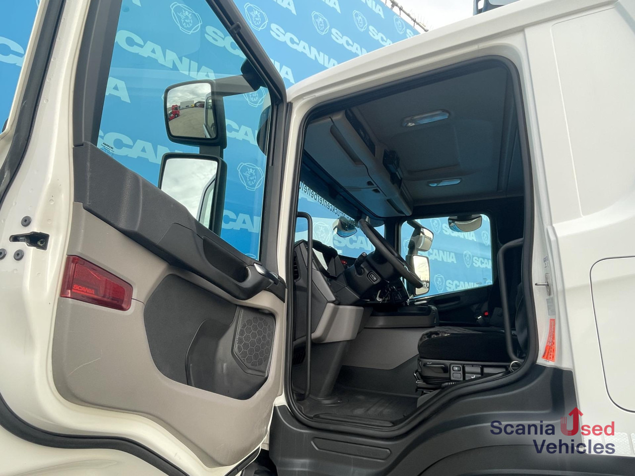 SCANIA P 250 B4x2LA FRIGO -27 TAIL LIFT 1.5T 815X251X244C - مبردة شاحنة: صور 5 SCANIA P 250 B4x2LA FRIGO -27 TAIL LIFT 1.5T 815X251X244C - مبردة شاحنة: صور 5