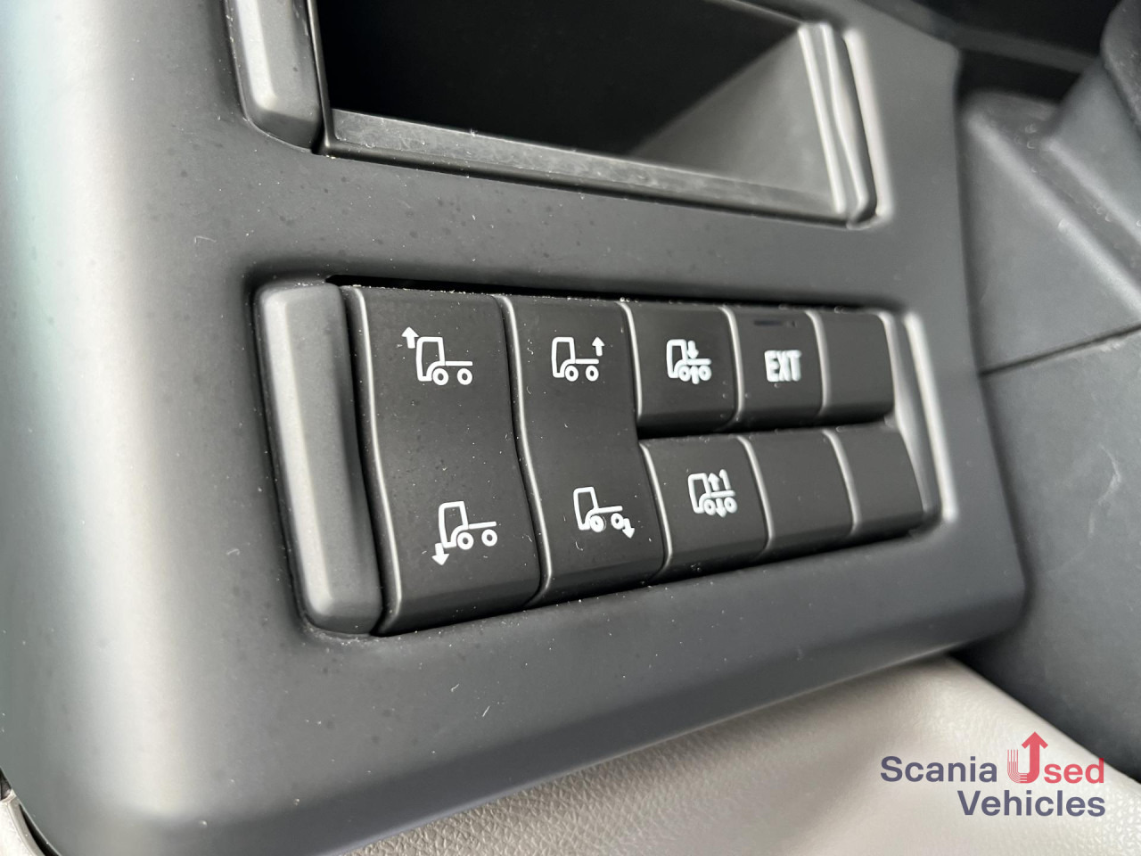 SCANIA P 320 B6x2*4NB RETARDER FULL AIR 8T 7.2x2.5x2.35M - بصندوق مغلق شاحنة: صور 4 SCANIA P 320 B6x2*4NB RETARDER FULL AIR 8T 7.2x2.5x2.35M - بصندوق مغلق شاحنة: صور 4