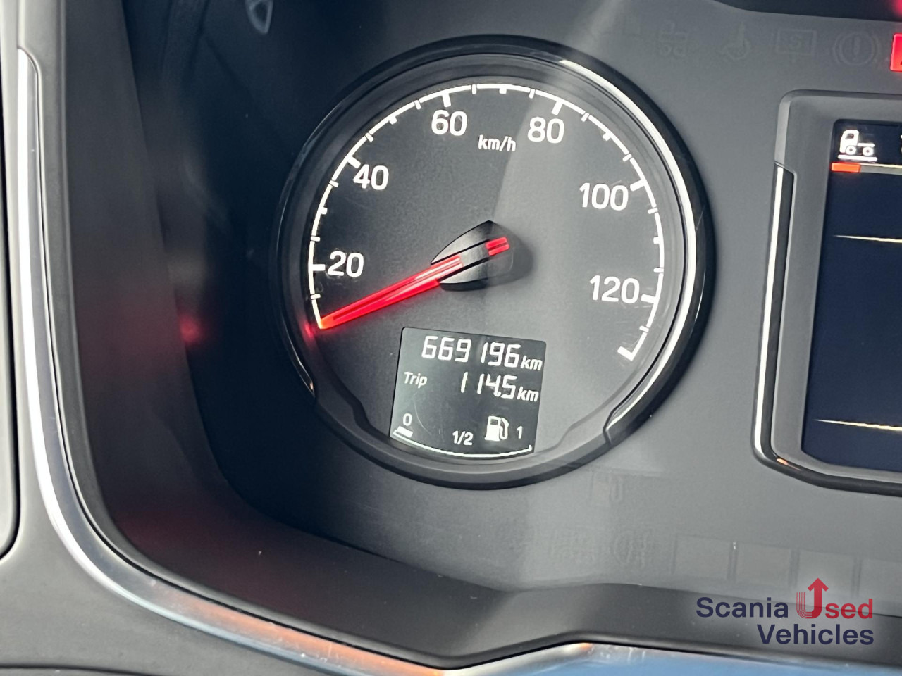 SCANIA R 450 A4x2LB RETARDER DIFF-L P-AIRCO FULL AIR - شاحنة جرار: صور 5 SCANIA R 450 A4x2LB RETARDER DIFF-L P-AIRCO FULL AIR - شاحنة جرار: صور 5