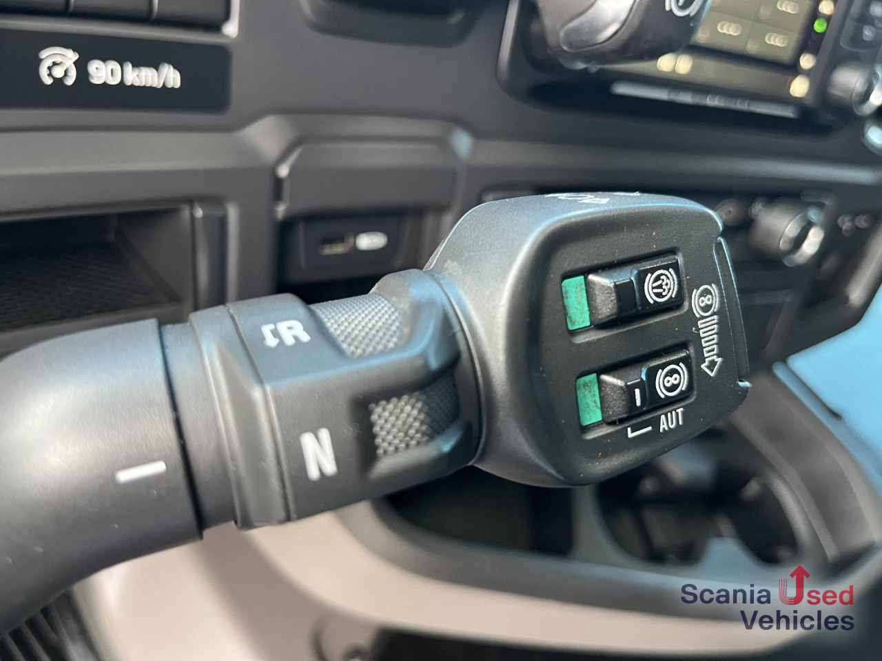 SCANIA R 450 A4x2LB RETARDER DIFF-L P-AIRCO FULL AIR - شاحنة جرار: صور 4 SCANIA R 450 A4x2LB RETARDER DIFF-L P-AIRCO FULL AIR - شاحنة جرار: صور 4