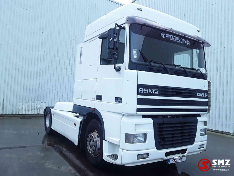 DAF 95 XF 480 Spacecab intarder - شاحنة جرار: صور 1 DAF 95 XF 480 Spacecab intarder - شاحنة جرار: صور 1