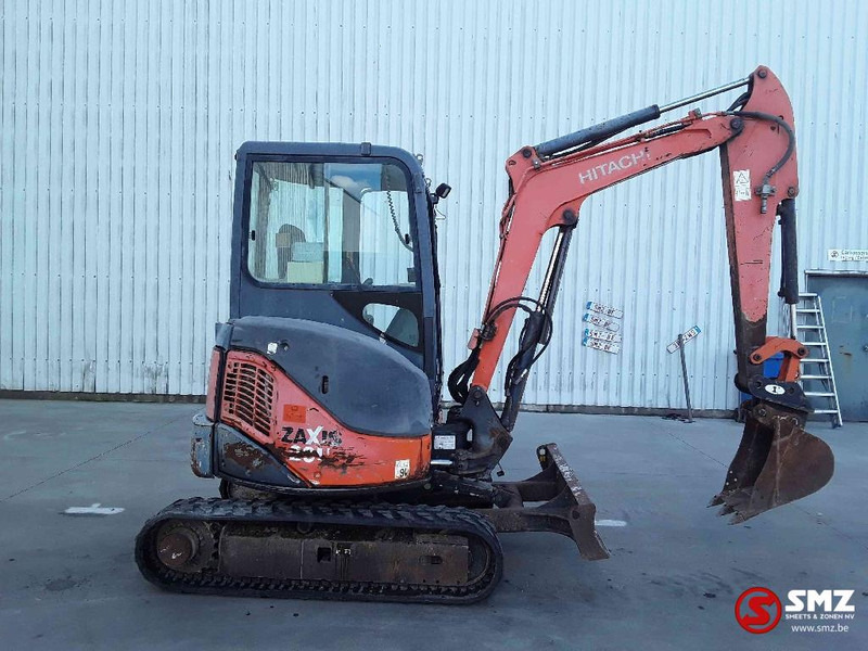 Hitachi ZX29U-3 airco - رافعة مجنزرة: صور 4 Hitachi ZX29U-3 airco - رافعة مجنزرة: صور 4