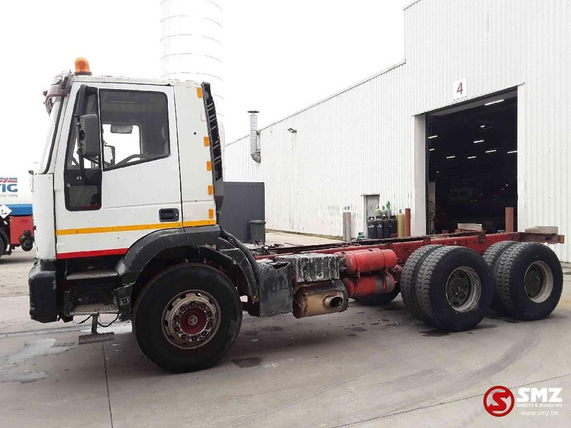 Iveco Eurotrakker 260.34 6x4 manual pump! - الشاسيه شاحنة: صور 5 Iveco Eurotrakker 260.34 6x4 manual pump! - الشاسيه شاحنة: صور 5