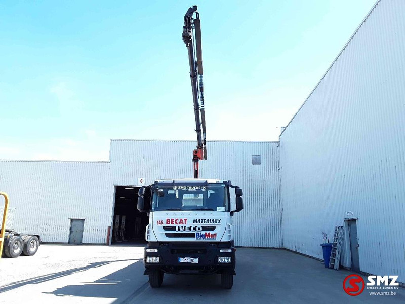 Iveco Trakker 360 Palfinger Pk18002 4+remote - شاحنات مسطحة, شاحنة كرين: صور 2 Iveco Trakker 360 Palfinger Pk18002 4+remote - شاحنات مسطحة, شاحنة كرين: صور 2