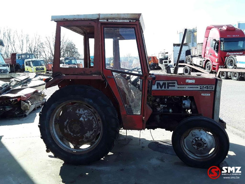 Massey Ferguson Machine - جرار: صور 4 Massey Ferguson Machine - جرار: صور 4