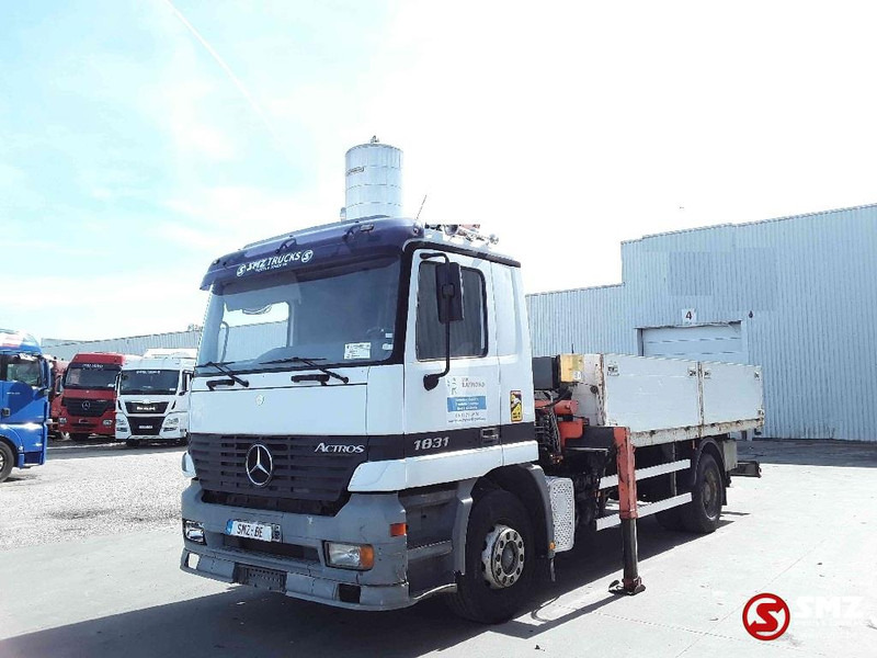 Mercedes-Benz Actros 1831 165000km lames - شاحنات مسطحة: صور 3 Mercedes-Benz Actros 1831 165000km lames - شاحنات مسطحة: صور 3