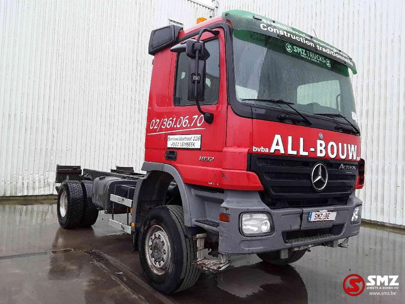 Mercedes-Benz Actros 1832 4x4 209000 km!! - الشاسيه شاحنة: صور 1 Mercedes-Benz Actros 1832 4x4 209000 km!! - الشاسيه شاحنة: صور 1