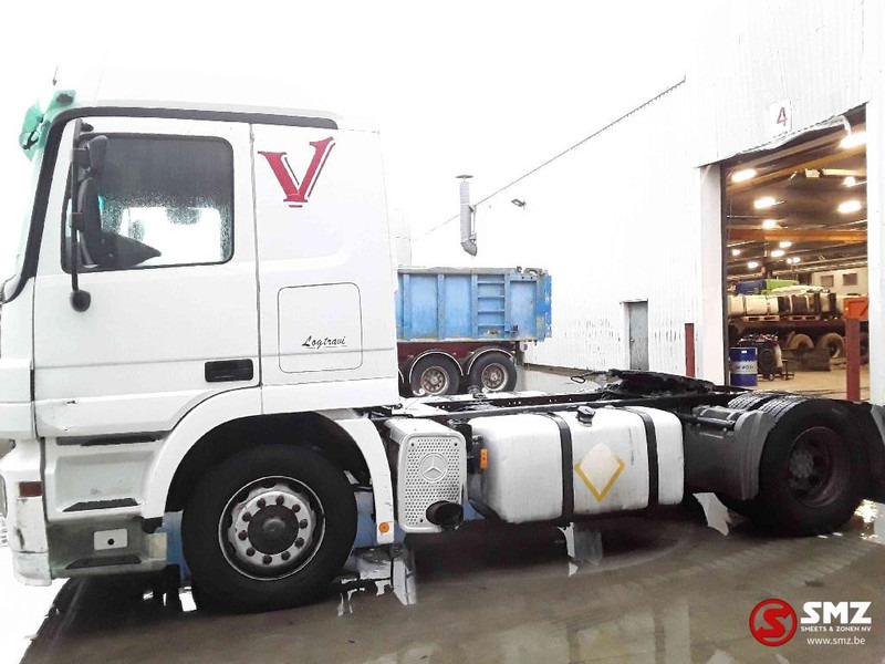 Mercedes-Benz Actros 1841 3 pedales - شاحنة جرار: صور 5 Mercedes-Benz Actros 1841 3 pedales - شاحنة جرار: صور 5