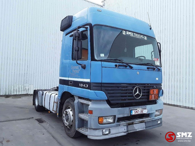 Mercedes-Benz Actros 1843 manual - شاحنة جرار: صور 1 Mercedes-Benz Actros 1843 manual - شاحنة جرار: صور 1