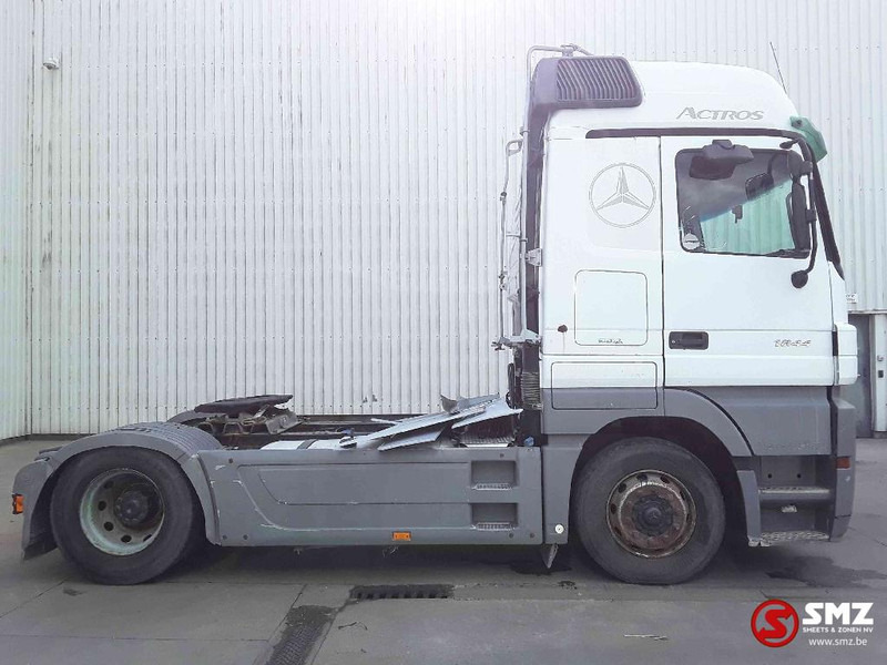Mercedes-Benz Actros 1844 Eps Retarder - شاحنة جرار: صور 4 Mercedes-Benz Actros 1844 Eps Retarder - شاحنة جرار: صور 4