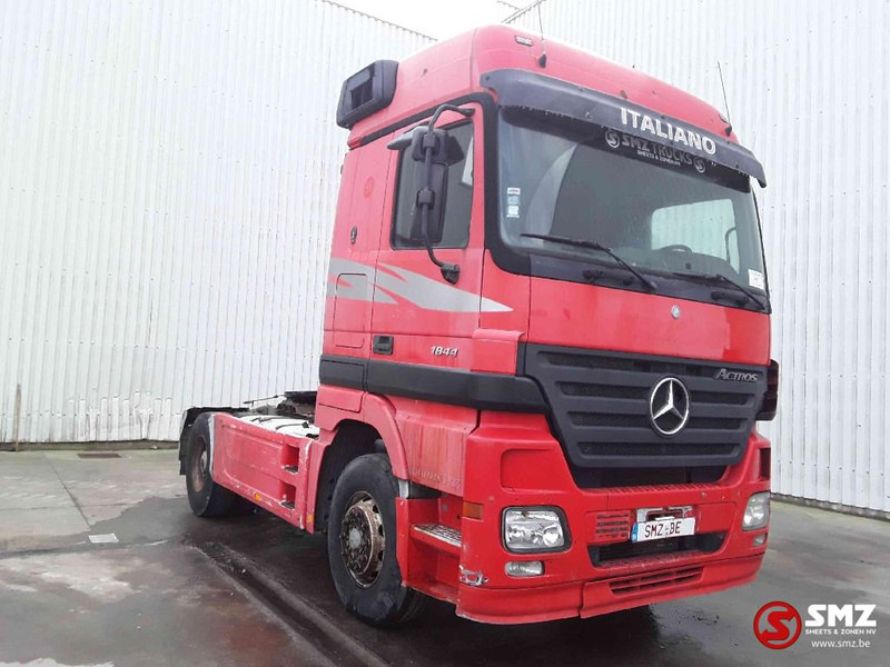 Mercedes-Benz Actros 1844 megaspace 2 tanks - شاحنة جرار: صور 1 Mercedes-Benz Actros 1844 megaspace 2 tanks - شاحنة جرار: صور 1
