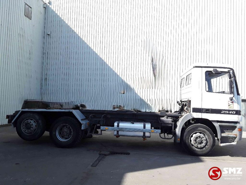 Mercedes-Benz Actros 2540 6x2 francais - الشاسيه شاحنة: صور 4 Mercedes-Benz Actros 2540 6x2 francais - الشاسيه شاحنة: صور 4