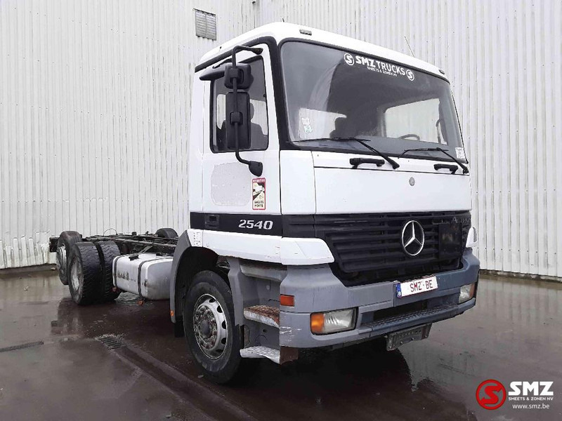 Mercedes-Benz Actros 2540 6x2 francais - الشاسيه شاحنة: صور 1 Mercedes-Benz Actros 2540 6x2 francais - الشاسيه شاحنة: صور 1