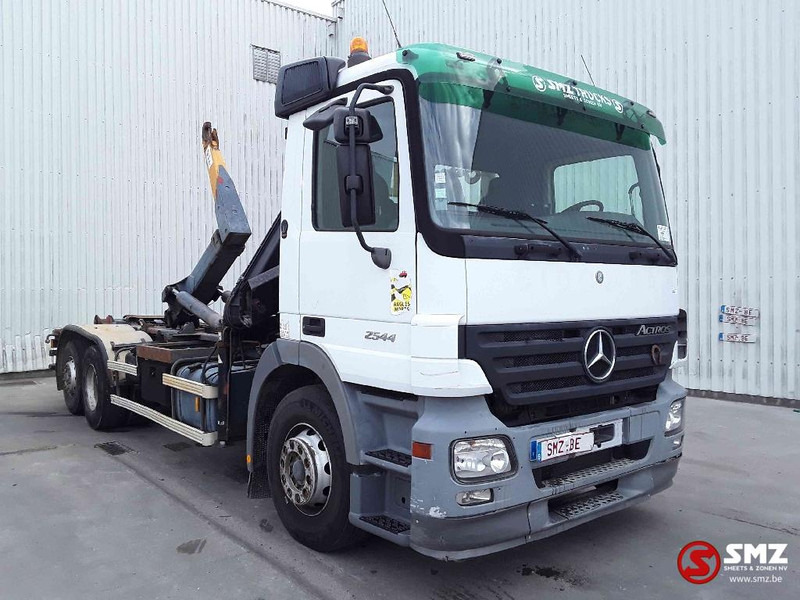 Mercedes-Benz Actros 2544 hiab 102.2 remote hook retarder - شاحنات الحاويات / جسم علوي قابل للتغيير شاحنة, شاحنة كرين: صور 1 Mercedes-Benz Actros 2544 hiab 102.2 remote hook retarder - شاحنات الحاويات / جسم علوي قابل للتغيير شاحنة, شاحنة كرين: صور 1