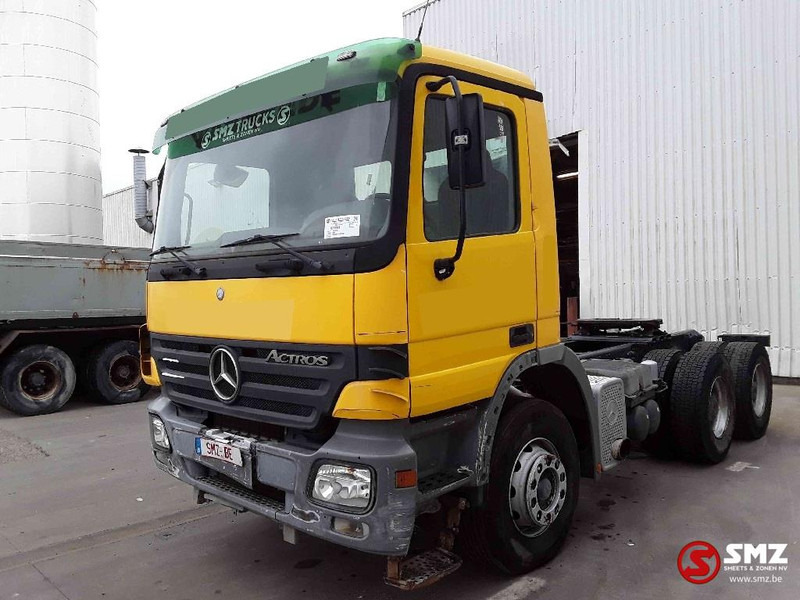 Mercedes-Benz Actros 2636 6x4 steel lames EPS - شاحنة جرار: صور 3 Mercedes-Benz Actros 2636 6x4 steel lames EPS - شاحنة جرار: صور 3