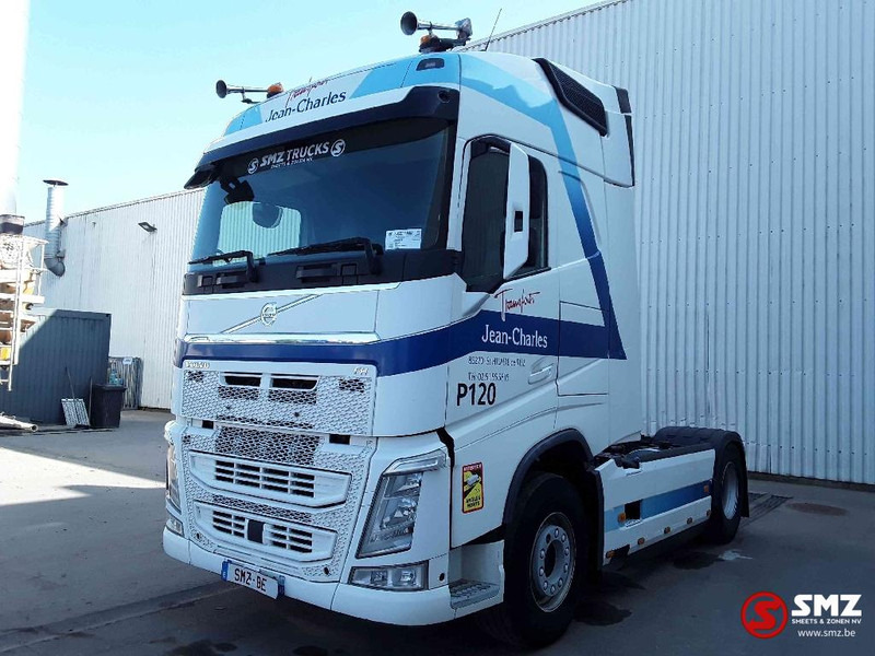 Volvo FH 500 globe I parc hydraulic 649'km 12/17 =chassis JB - شاحنة جرار: صور 3 Volvo FH 500 globe I parc hydraulic 649'km 12/17 =chassis JB - شاحنة جرار: صور 3