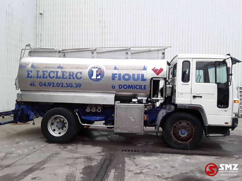 Volvo FL6 9500L - شاحنة صهريج: صور 4 Volvo FL6 9500L - شاحنة صهريج: صور 4
