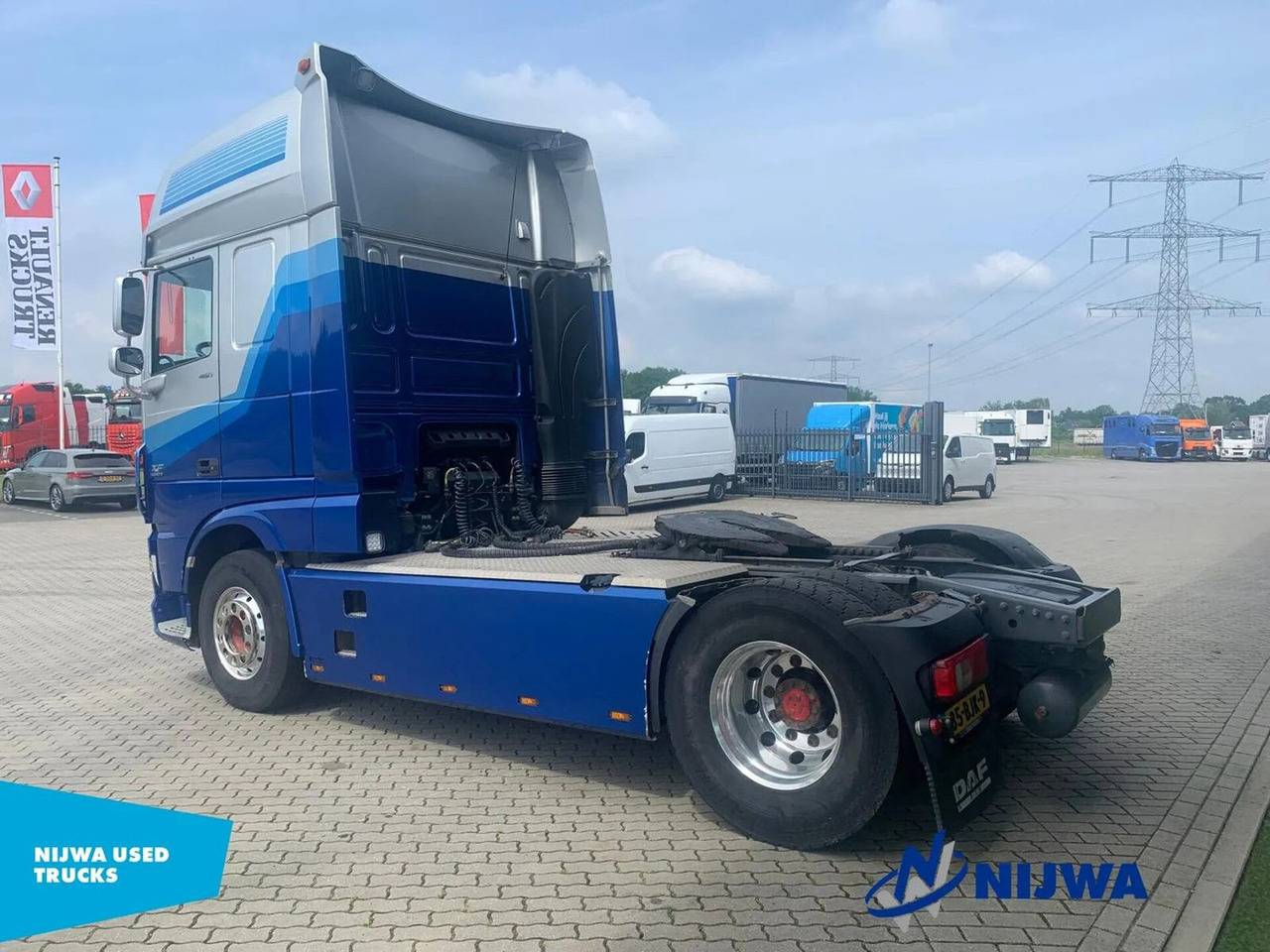 DAF XF 460 4x2 Hydrauliek + Schuifschotel - شاحنة جرار: صور 4 DAF XF 460 4x2 Hydrauliek + Schuifschotel - شاحنة جرار: صور 4