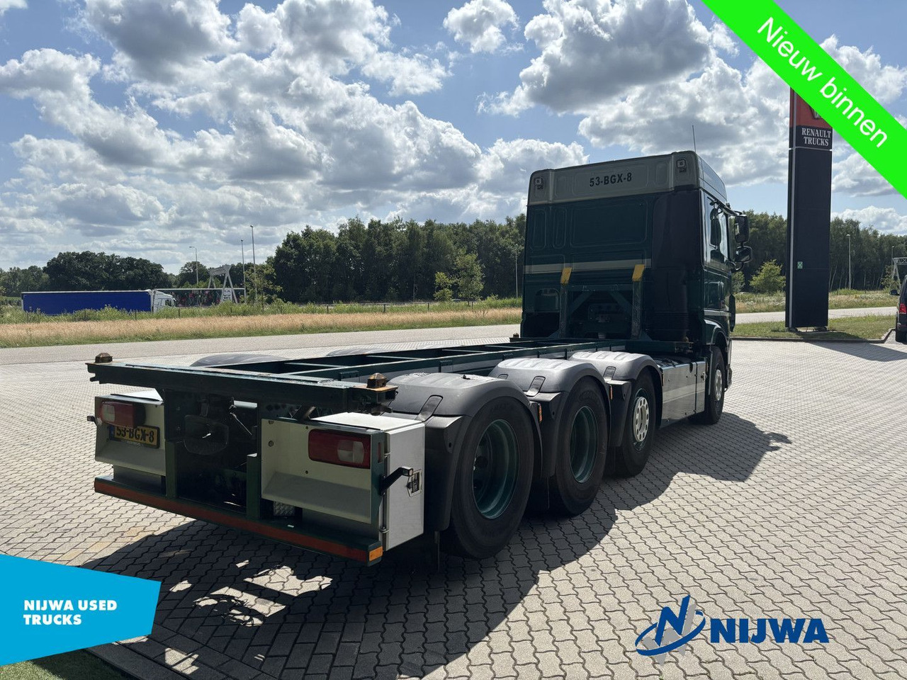 DAF XF 460 8x2 20ft container systeem - شاحنة ذات الخطاف: صور 3 DAF XF 460 8x2 20ft container systeem - شاحنة ذات الخطاف: صور 3