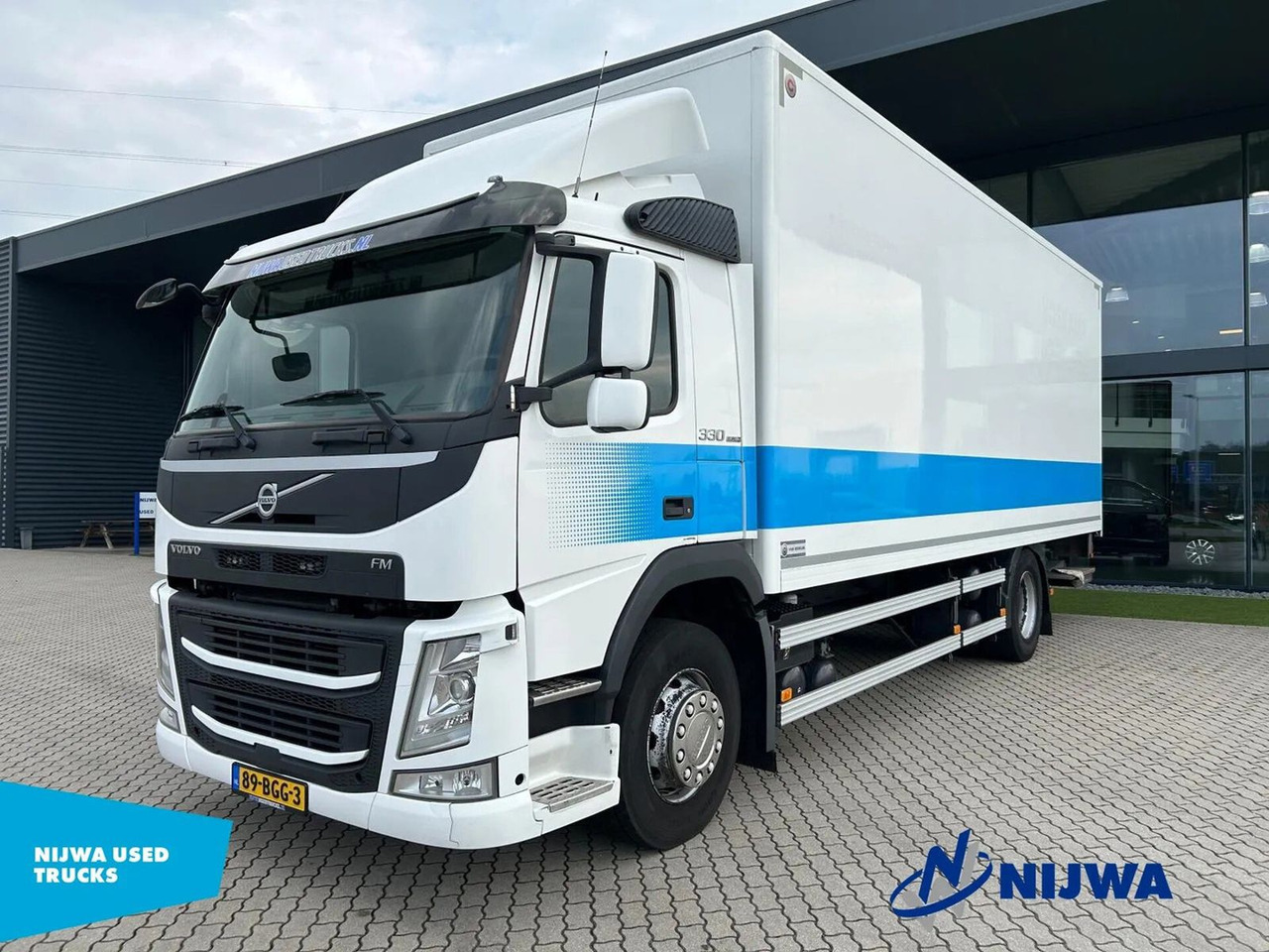 Volvo FM 330 Schuifzeil + Laadklep - شاحنة ستارة: صور 1 Volvo FM 330 Schuifzeil + Laadklep - شاحنة ستارة: صور 1
