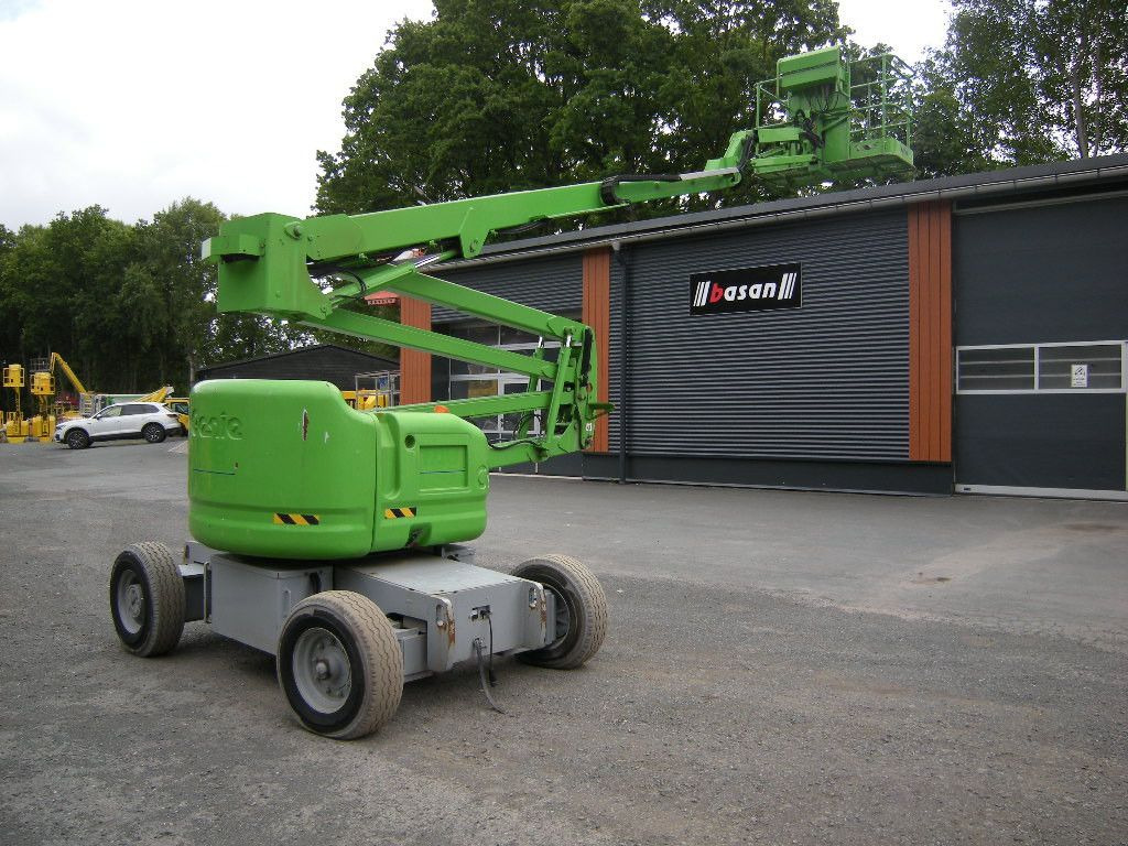 Genie Arbeitsbühne Genie Z 45/25 J, 15,8 m - مصاعد الازدهار محمولة على شاحنة: صور 1 Genie Arbeitsbühne Genie Z 45/25 J, 15,8 m - مصاعد الازدهار محمولة على شاحنة: صور 1
