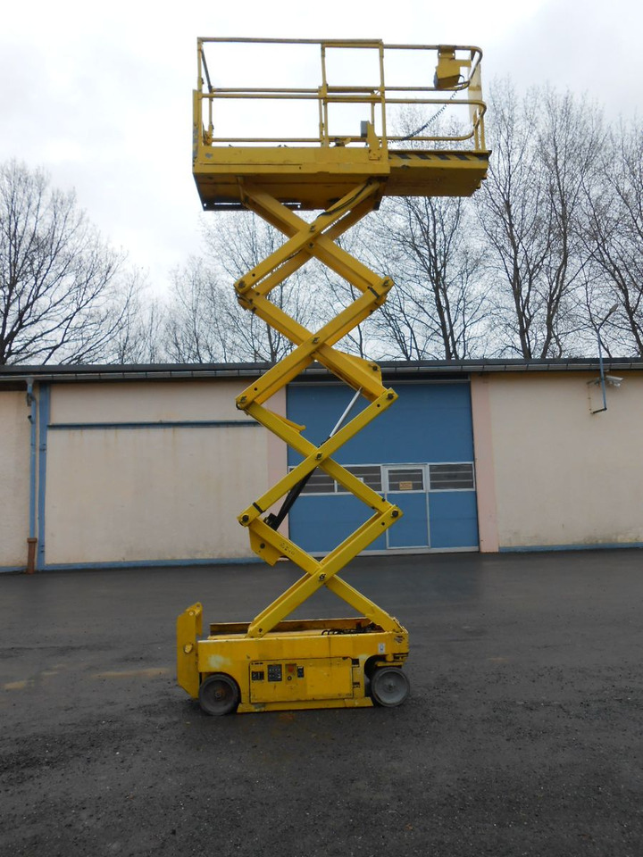 Genie GS 1930, Scherenarbeitsbühne Genie 8 m - مصاعد الازدهار محمولة على شاحنة: صور 1 Genie GS 1930, Scherenarbeitsbühne Genie 8 m - مصاعد الازدهار محمولة على شاحنة: صور 1