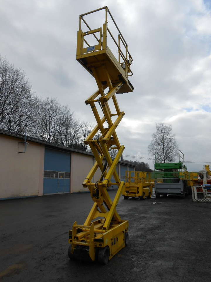 Genie GS 1930, Scherenarbeitsbühne Genie 8 m - مصاعد الازدهار محمولة على شاحنة: صور 2 Genie GS 1930, Scherenarbeitsbühne Genie 8 m - مصاعد الازدهار محمولة على شاحنة: صور 2