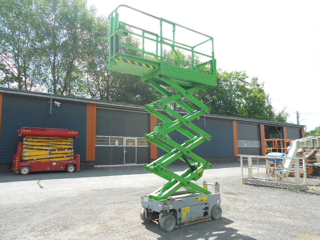 Genie GS 1932, Scherenarbeitsbühne Genie 8 m - مصاعد الازدهار محمولة على شاحنة: صور 2 Genie GS 1932, Scherenarbeitsbühne Genie 8 m - مصاعد الازدهار محمولة على شاحنة: صور 2