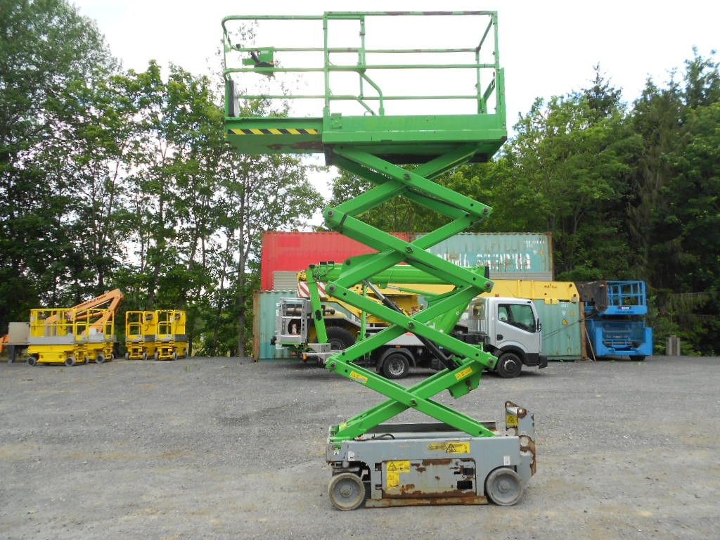 Genie GS 1932, Scherenarbeitsbühne Genie 8 m - مصاعد الازدهار محمولة على شاحنة: صور 5 Genie GS 1932, Scherenarbeitsbühne Genie 8 m - مصاعد الازدهار محمولة على شاحنة: صور 5