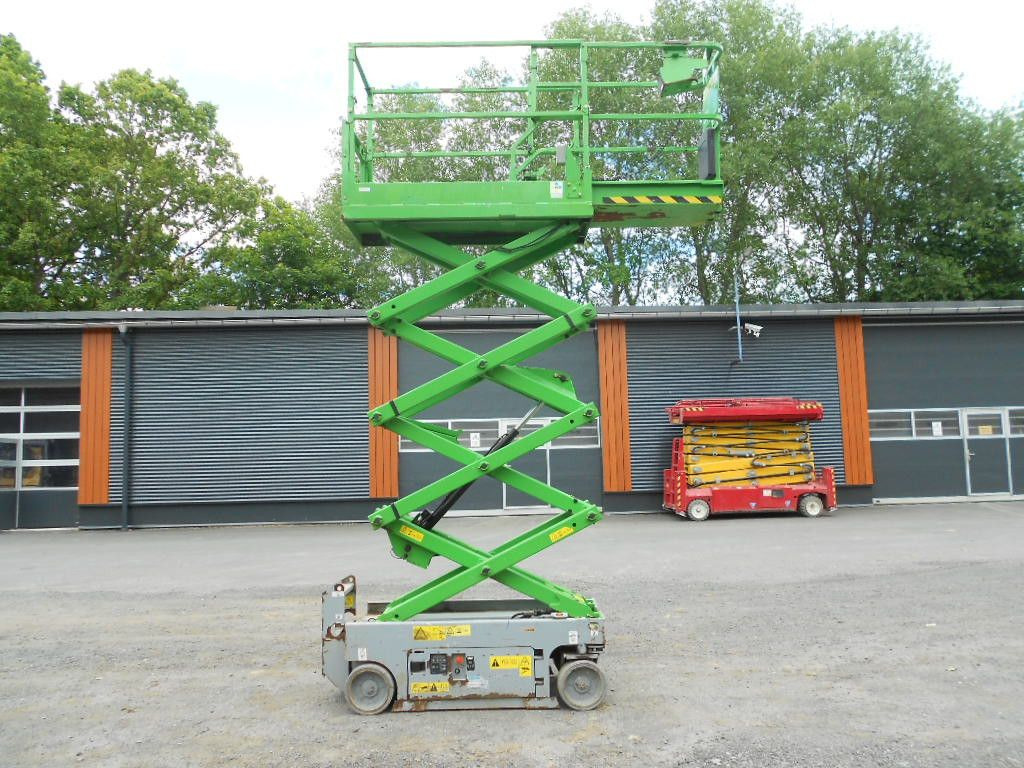 Genie GS 1932, Scherenarbeitsbühne Genie 8 m - مصاعد الازدهار محمولة على شاحنة: صور 1 Genie GS 1932, Scherenarbeitsbühne Genie 8 m - مصاعد الازدهار محمولة على شاحنة: صور 1