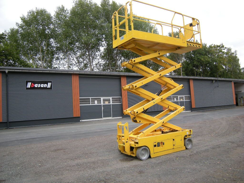 Genie GS 2646, Scherenarbeitsbühne Genie 9,9 m - مصاعد الازدهار محمولة على شاحنة: صور 2 Genie GS 2646, Scherenarbeitsbühne Genie 9,9 m - مصاعد الازدهار محمولة على شاحنة: صور 2