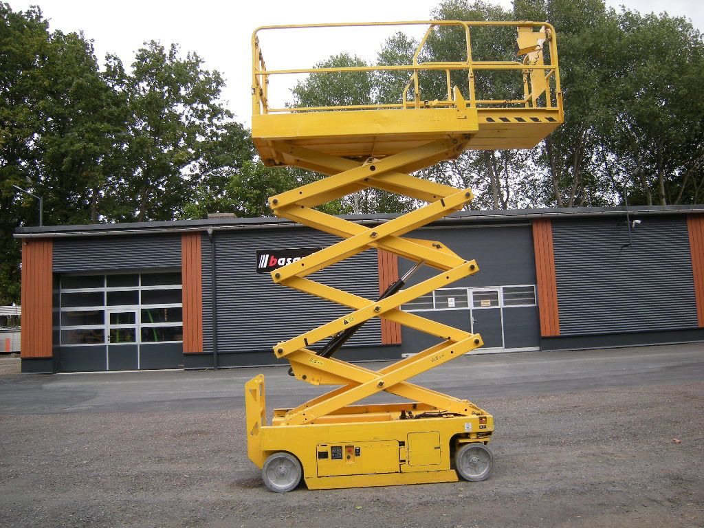 Genie GS 2646, Scherenarbeitsbühne Genie 9,9 m - مصاعد الازدهار محمولة على شاحنة: صور 1 Genie GS 2646, Scherenarbeitsbühne Genie 9,9 m - مصاعد الازدهار محمولة على شاحنة: صور 1