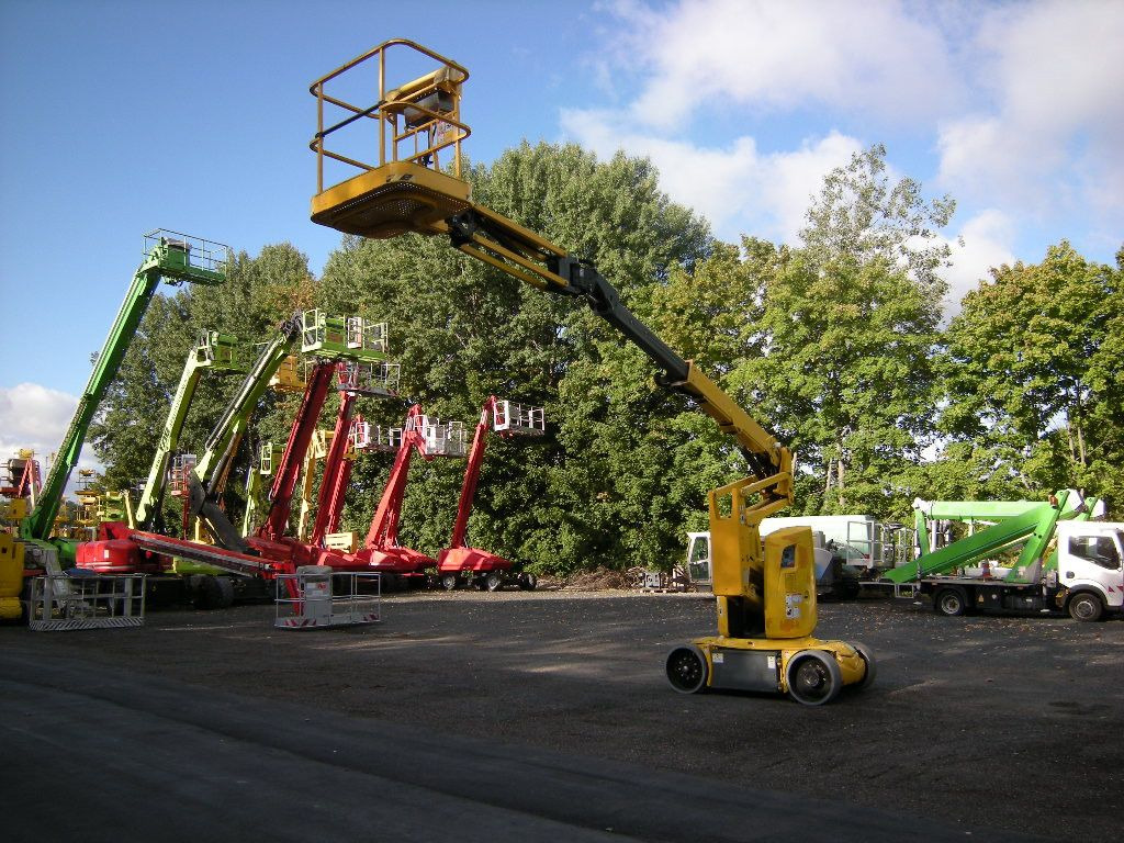 Haulotte HA12CJ+ , AH 12m, Korbarm drehbar - مصاعد الازدهار محمولة على شاحنة: صور 5 Haulotte HA12CJ+ , AH 12m, Korbarm drehbar - مصاعد الازدهار محمولة على شاحنة: صور 5