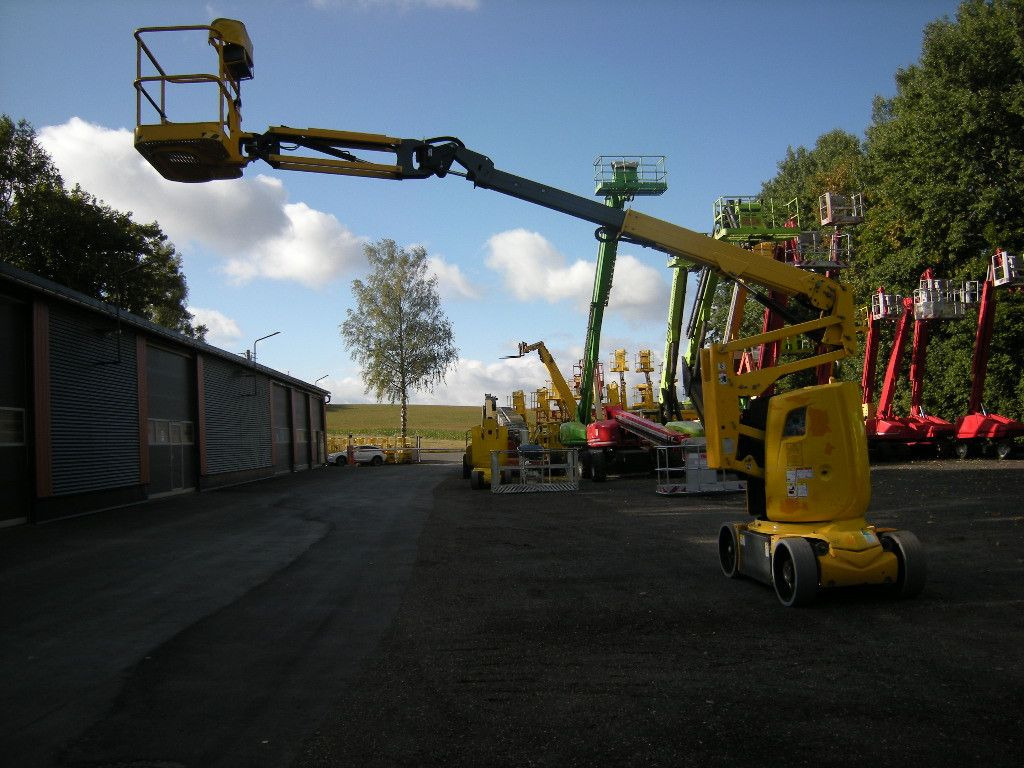 Haulotte HA12CJ+ , AH 12m, Korbarm drehbar - مصاعد الازدهار محمولة على شاحنة: صور 4 Haulotte HA12CJ+ , AH 12m, Korbarm drehbar - مصاعد الازدهار محمولة على شاحنة: صور 4