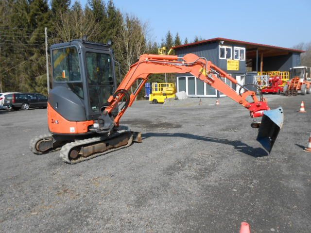 Hitachi ZX22U-2CLR , Powertilt - حفارة مصغرة: صور 3 Hitachi ZX22U-2CLR , Powertilt - حفارة مصغرة: صور 3